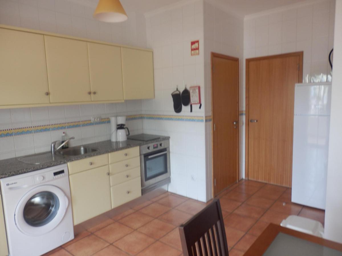Bel Appartement Au Bord De La Mer De Porto De Mos Lagos Eksteriør billede