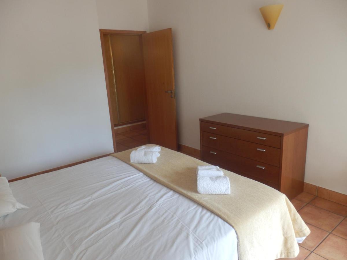 Bel Appartement Au Bord De La Mer De Porto De Mos Lagos Eksteriør billede